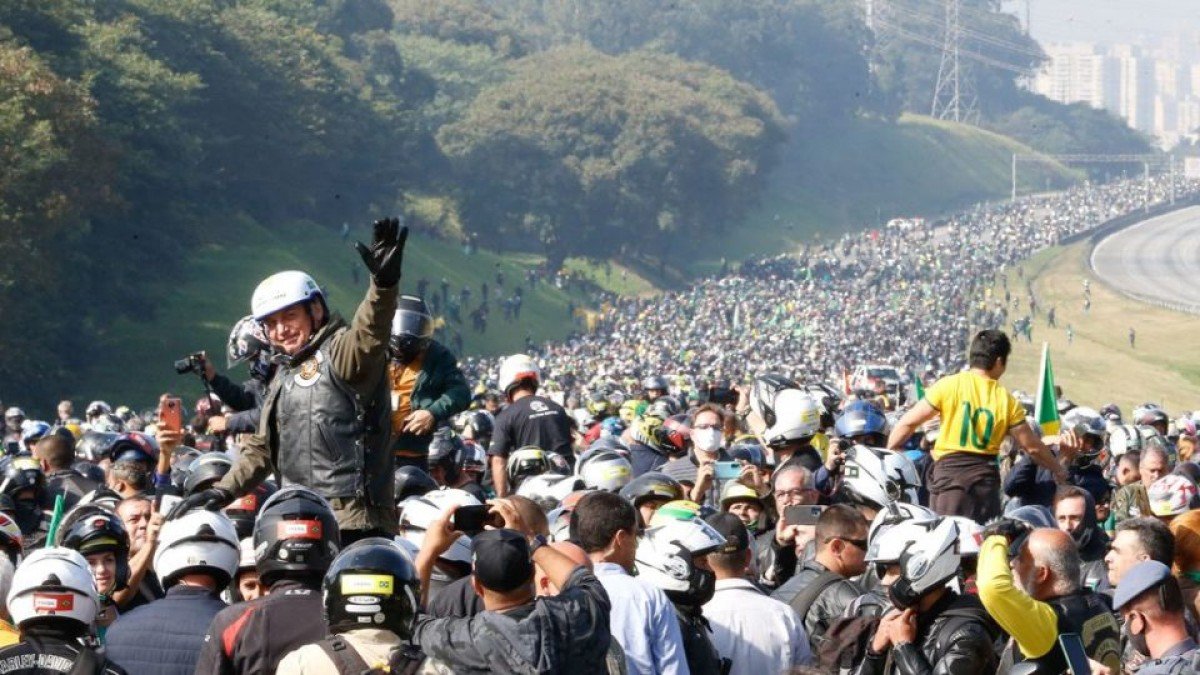 Entre os extremos, o razoável