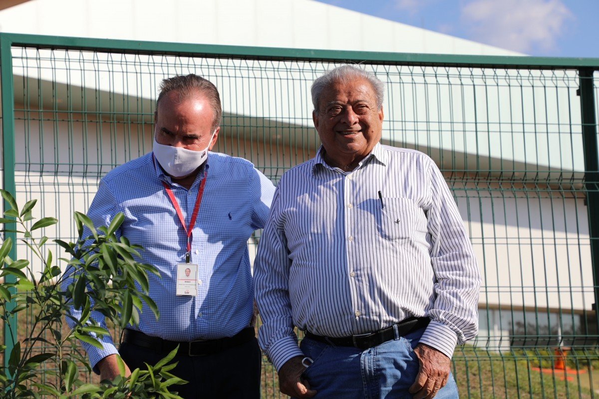 Ícone do agro visita a Lar