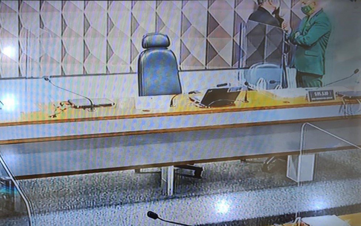 Respeitável público, o espetáculo vai começar! 