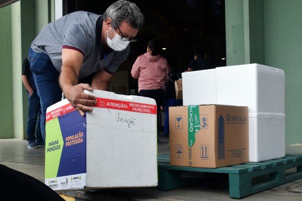 Vacinas da Janssen são distribuídas para as Regionais da Saúde