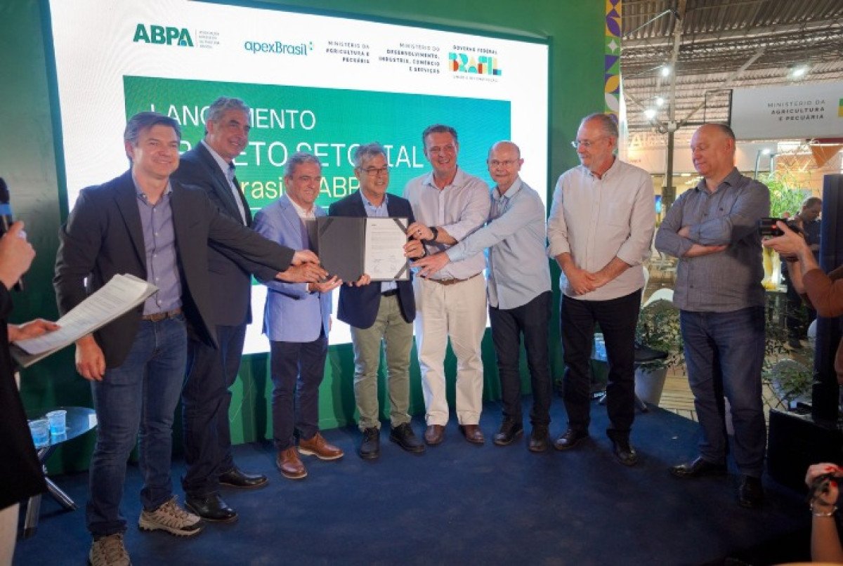 Parceria entre ABPA e ApexBrasil projeta mais de US$ 4 bilhões em negócios até 2025