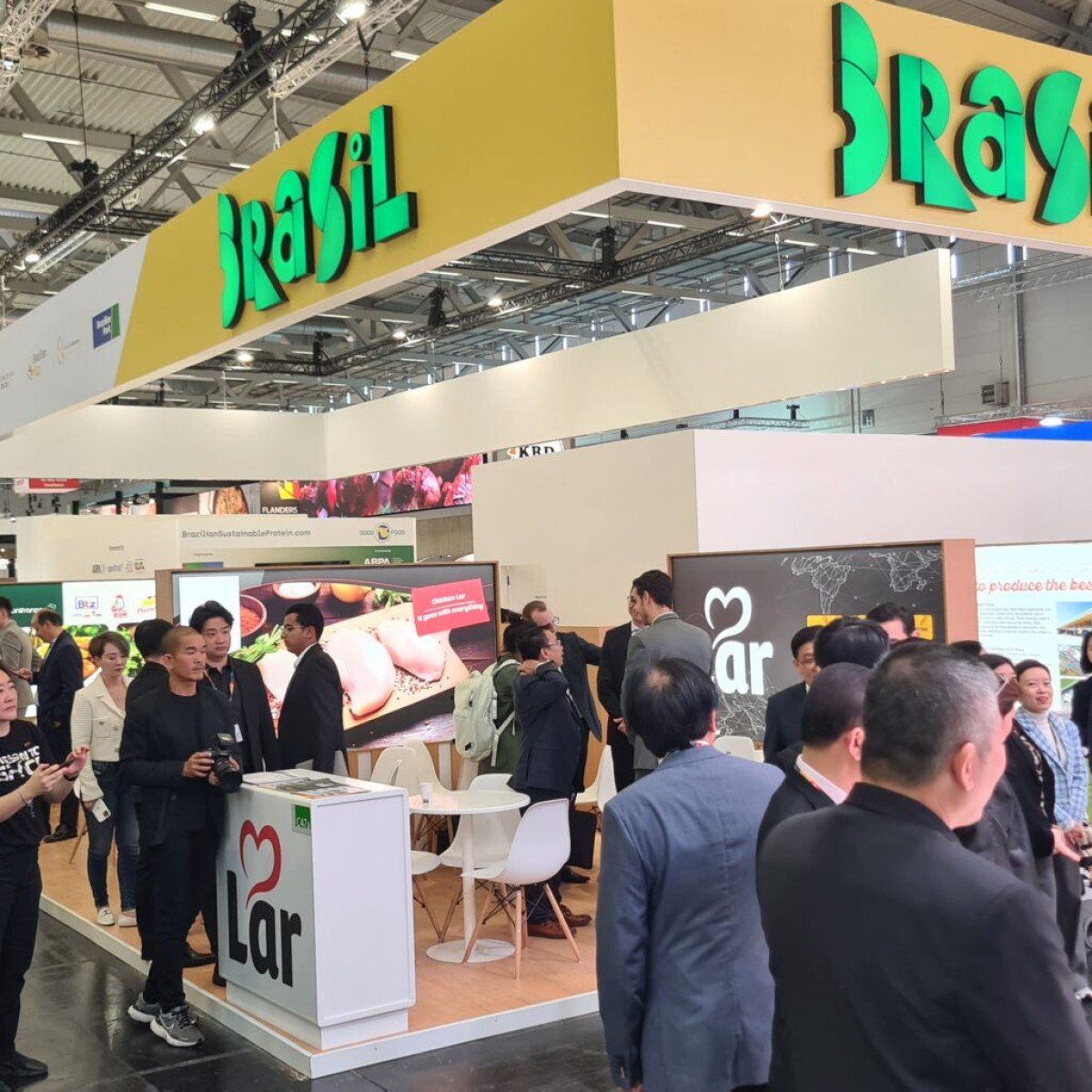 Após Anuga, exportadores da ABPA projetam US$ 1,8 bilhão em exportações para os próximos 12 meses