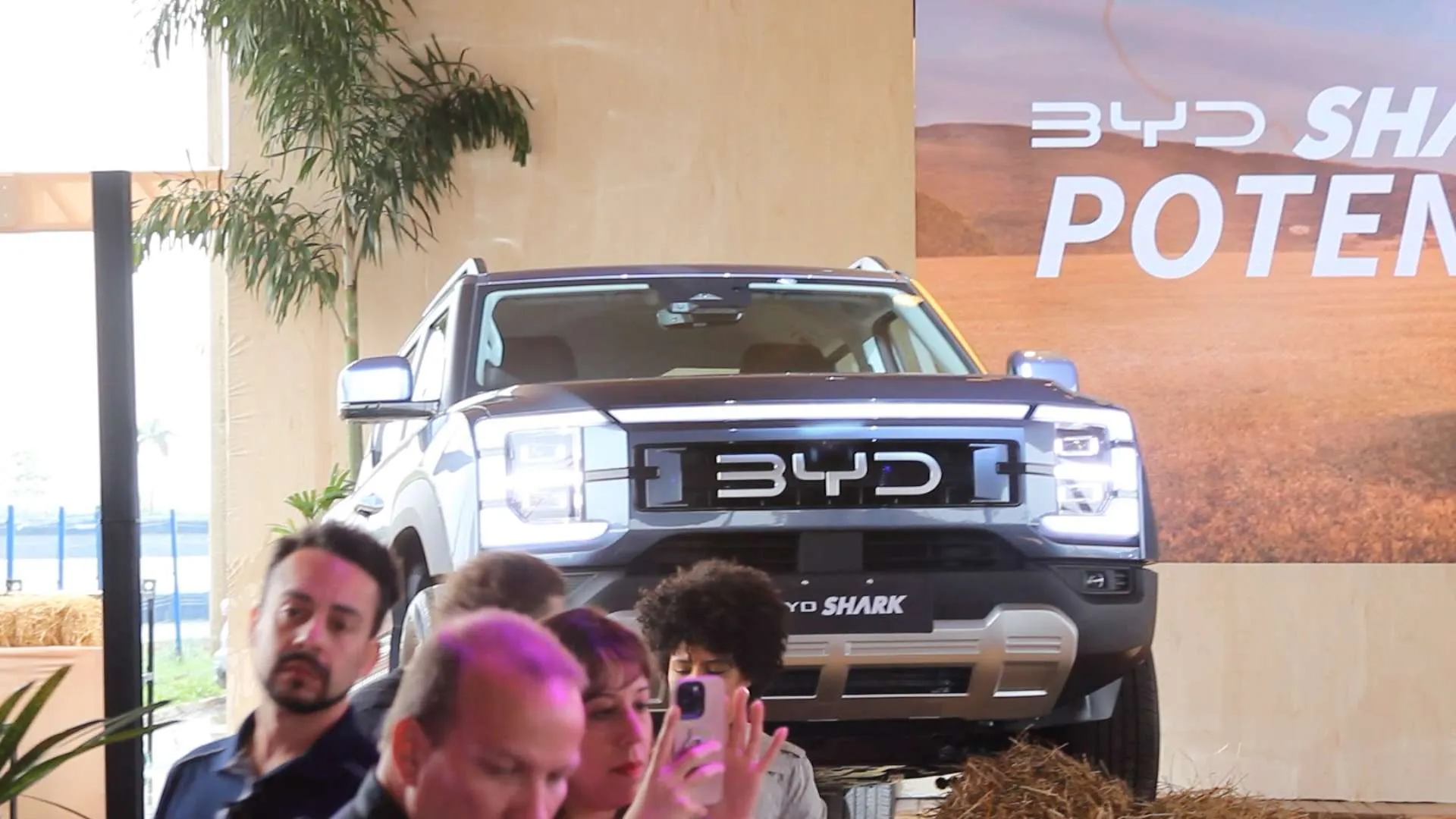 Em Goiânia, capital do agro, BYD lança pickup elétrica