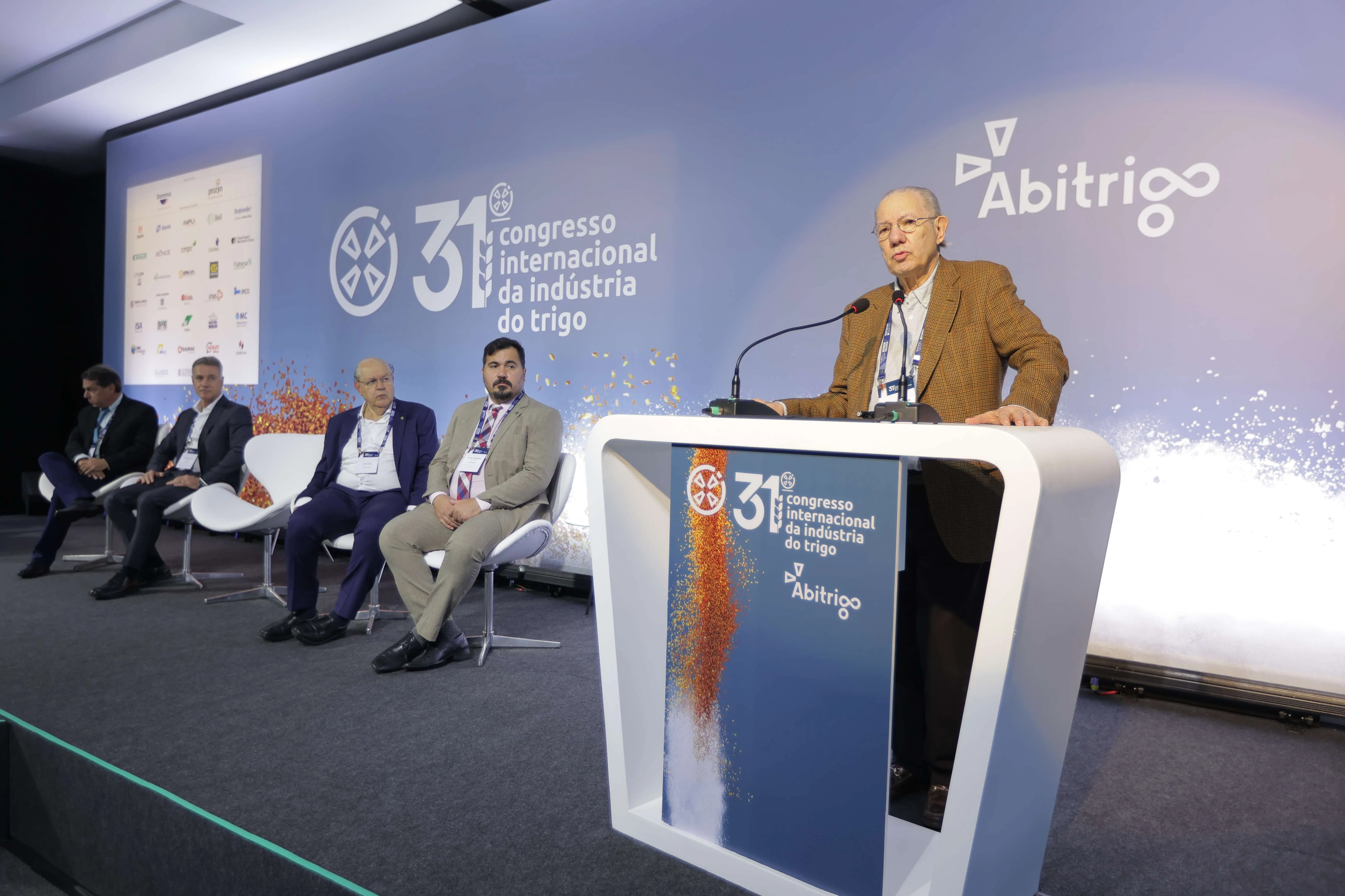 Brasil implanta gerenciamento de risco para desburocratizar trigo argentino nos portos