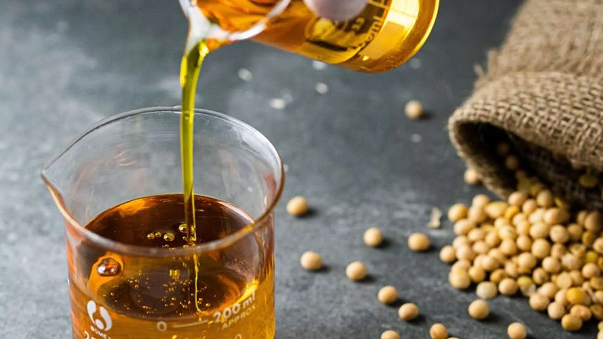 Óleo de soja faz commodities encerrarem novamente no negativo na CBOT