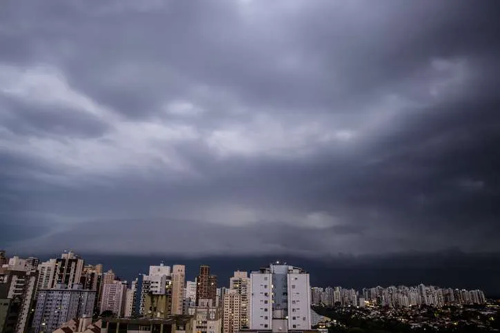 Chuva ganha força no Sul do Brasil nos próximos dias