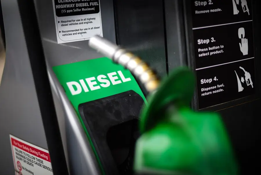 Petrobrás aumenta preço do diesel nas refinarias e supreende mercado