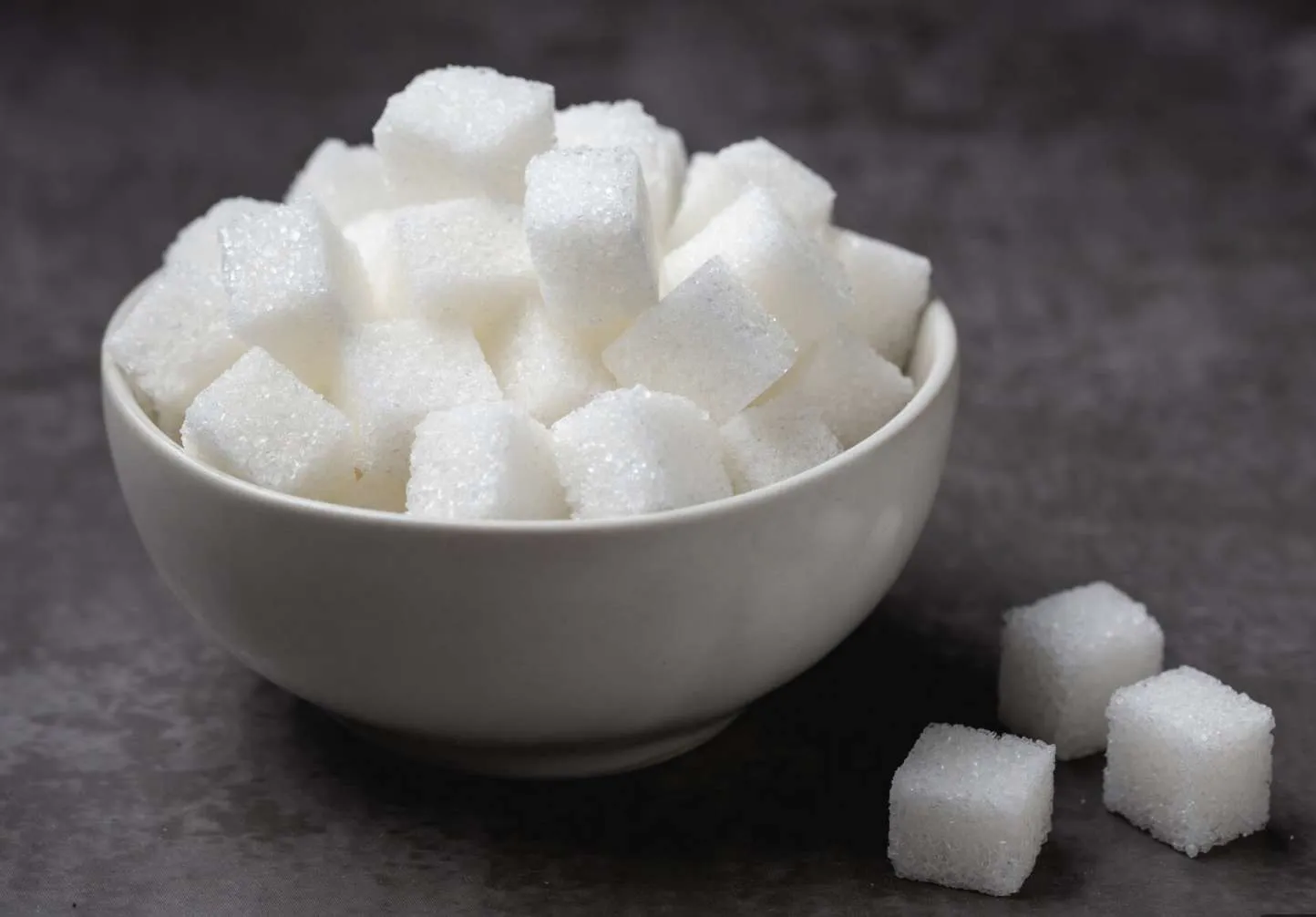 Açúcar cristal inicia entresafra 24/25 com preços em queda