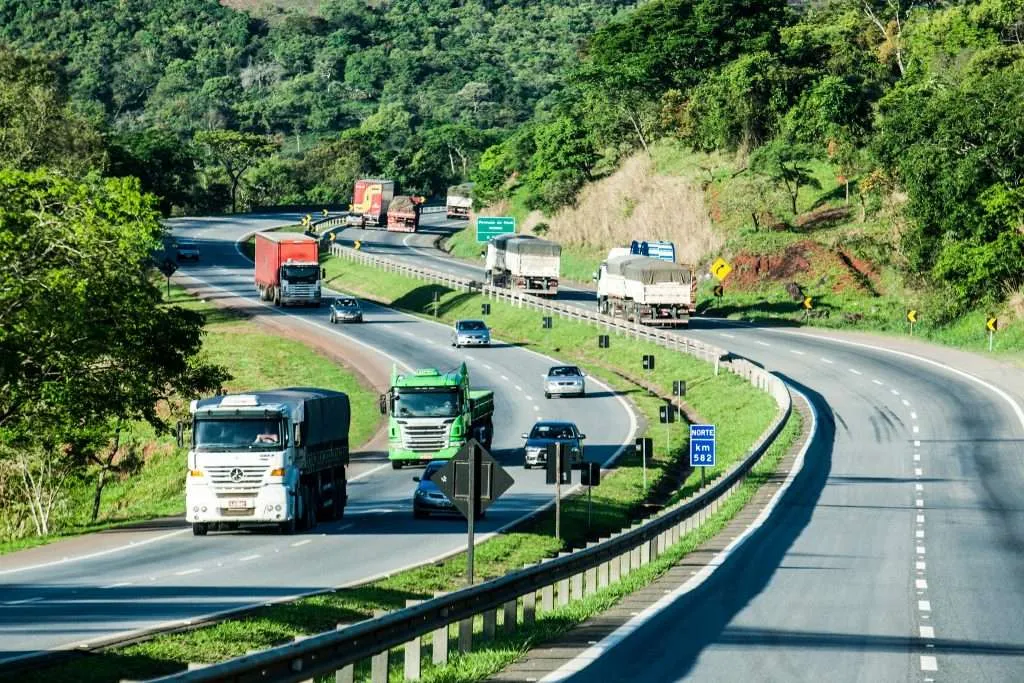BR-101 se mantém como rodovia com maiores preços médios de combustíveis em janeiro