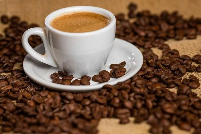 Baixo estoque e firme demanda mantêm recorde preço do café arábica