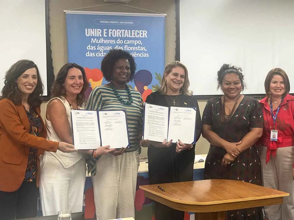 Da esquerda para a direita: Fernanda Machiavelli (MDA), Ana Euler (Embrapa), Ana Carolina Querino (ONU Mulheres), Silvia Massruhá (Embrapa), Cláudia Regina Pinho (MMA) e Selma Beltrão (Embrapa). Foto: Marita Cardillo