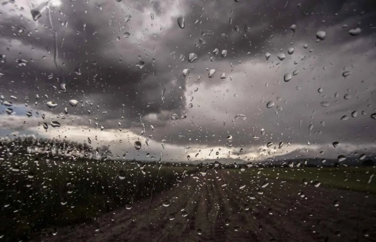 Chuvas avançam pelo interior do Nordeste e devem se intensificar até terça-feira