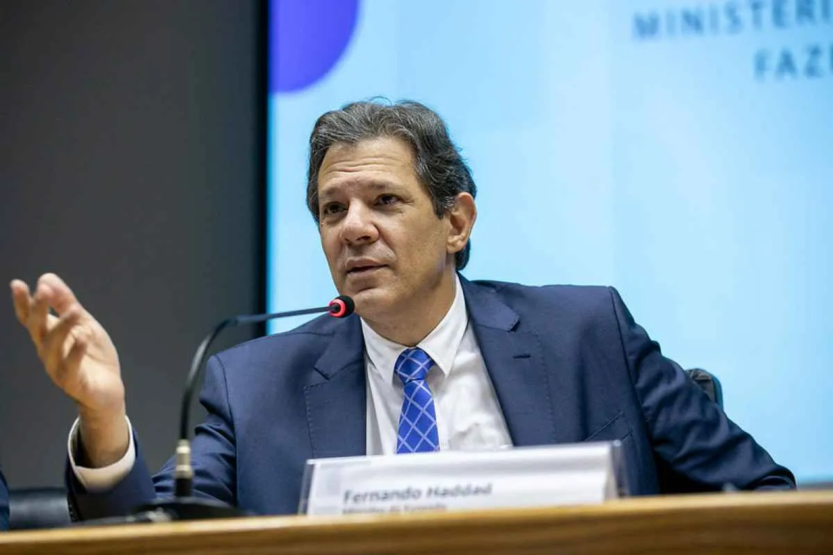 Governo nega, mas specialistas são unânimes em apontar aumento de carga tributária trará insegurança jurídica, impactos sobre o consumo e sobre as pequenas empresas