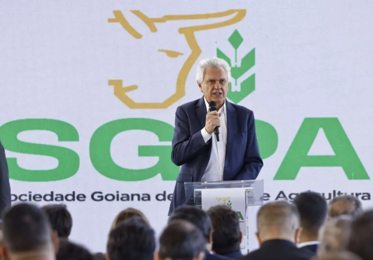 Caiado critica governo federal e afirma que agronegócio está sufocado por populismo
