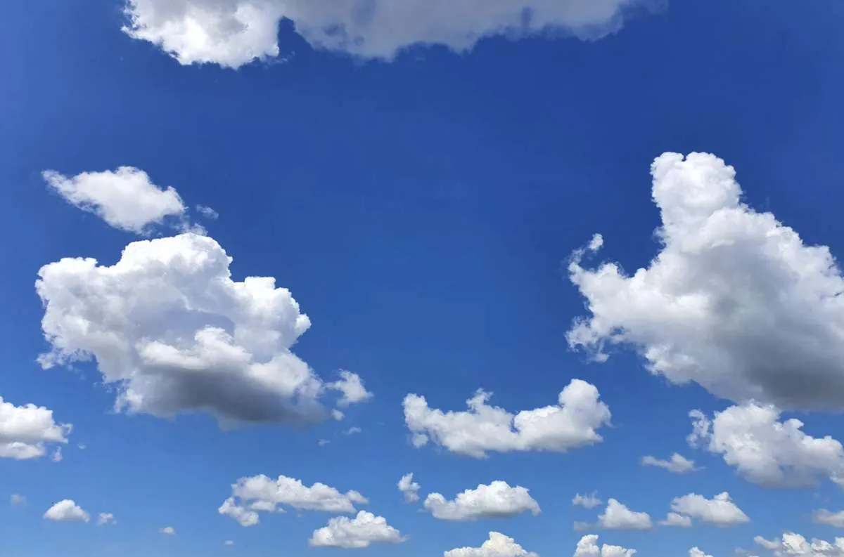 Frente fria avança no Sul, mas calor e tempo seco predominam no Brasil neste fim de semana