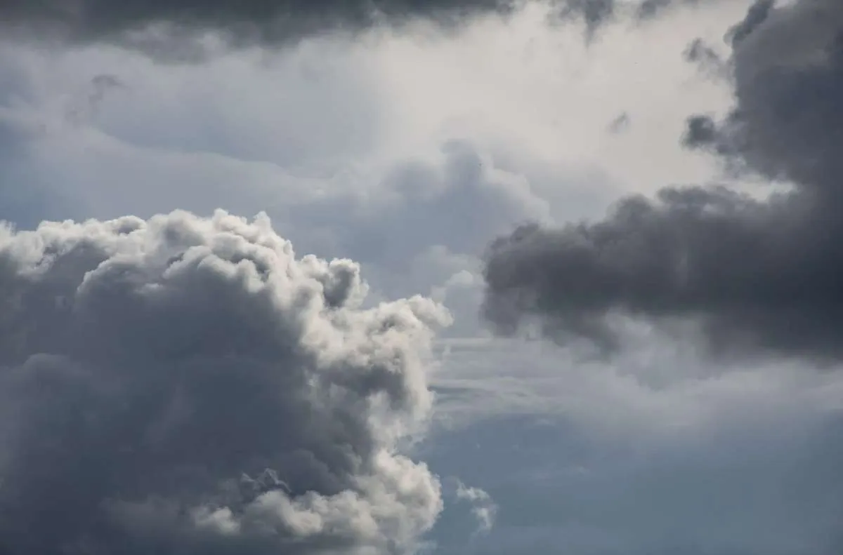 Início de semana com tempo seco no Sudeste e alerta para chuva forte no Nordeste e Sul