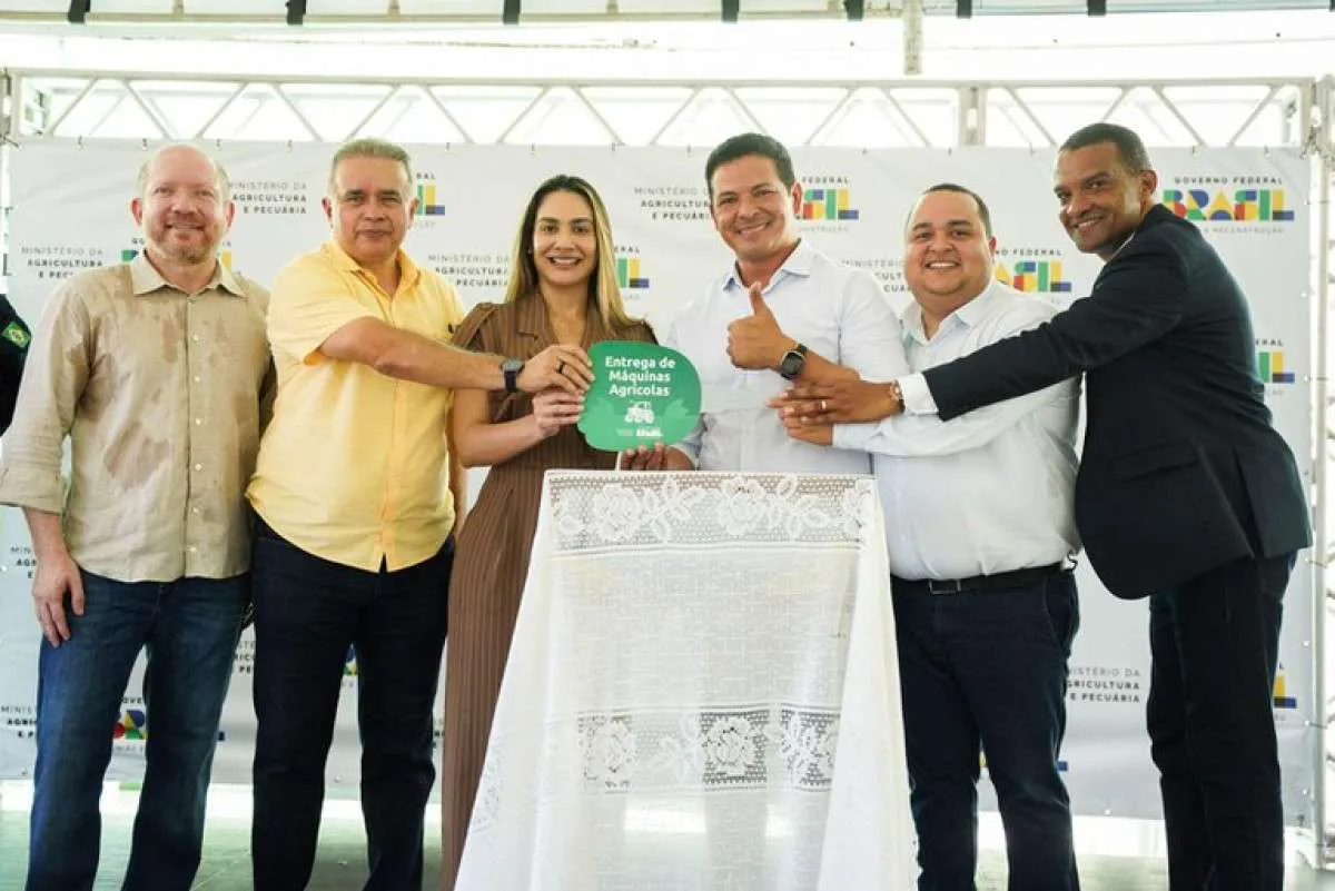 Tratores agrícolas são entregues a municípios e à Embrapa em solenidade do Mapa no Maranhão. Foto: Ministério da Agricultura e Pecuária/Divulgação