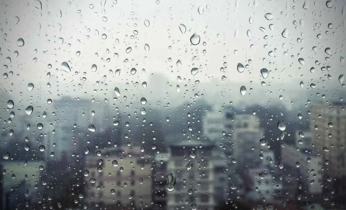 Chuva no litoral de SP avança e traz pancadas no RJ