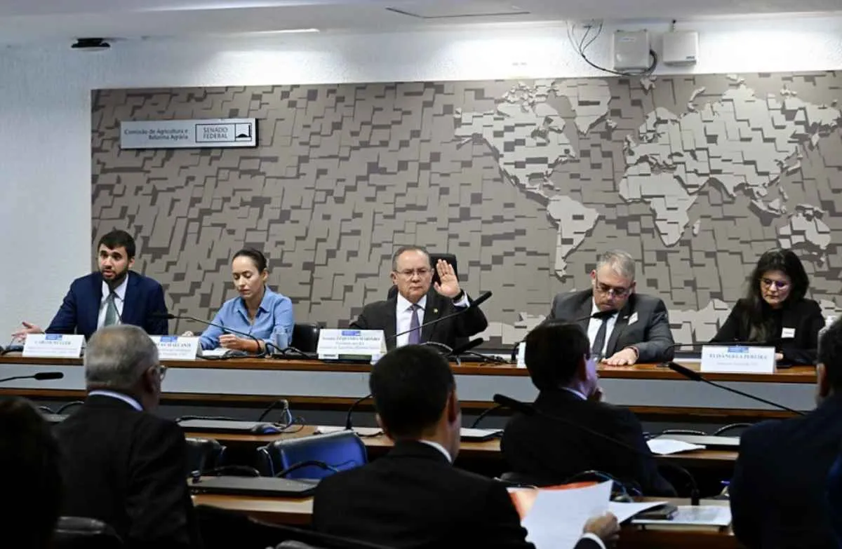 Transporte ferroviário é debatido em audiência com a CNA no Senado