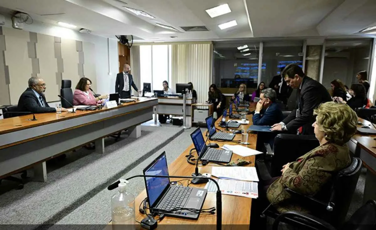 Comissão do Senado aprova sustação de decreto da Funai