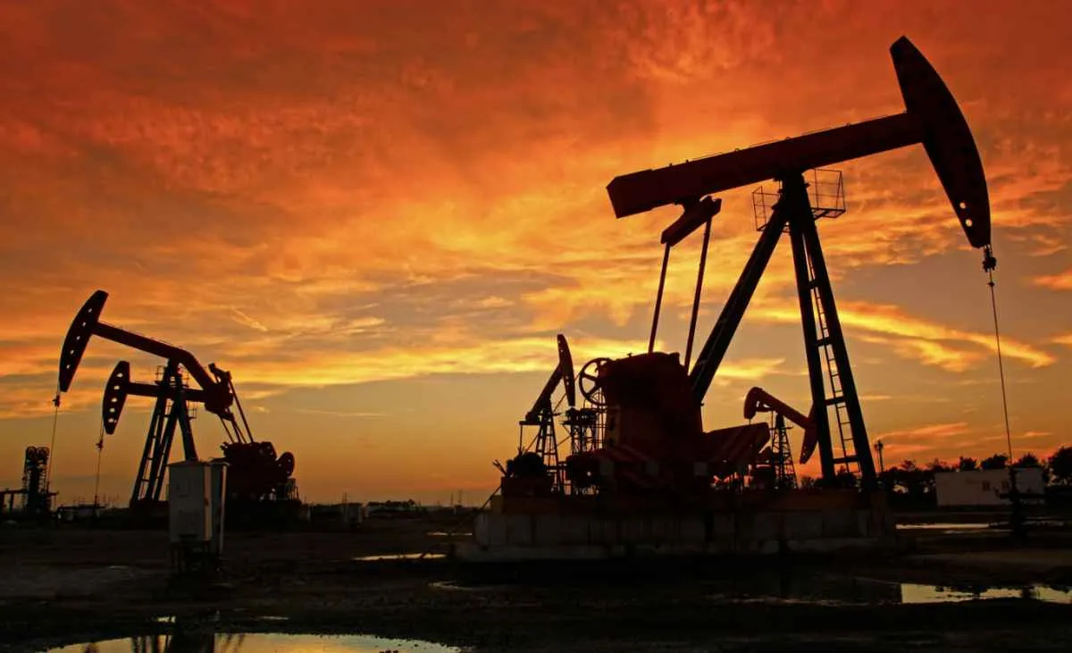 Índia e China reforçam compras de petróleo russo apesar de tarifas dos EUA