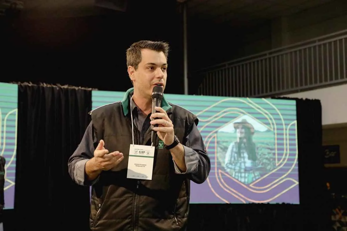 Congresso do Agronegócio Global reúne líderes do setor em Curitiba