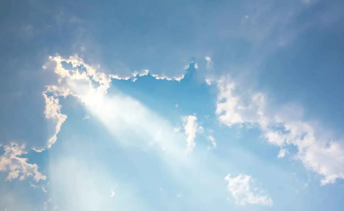 Quinta-feira terá calor intenso e pancadas de chuva