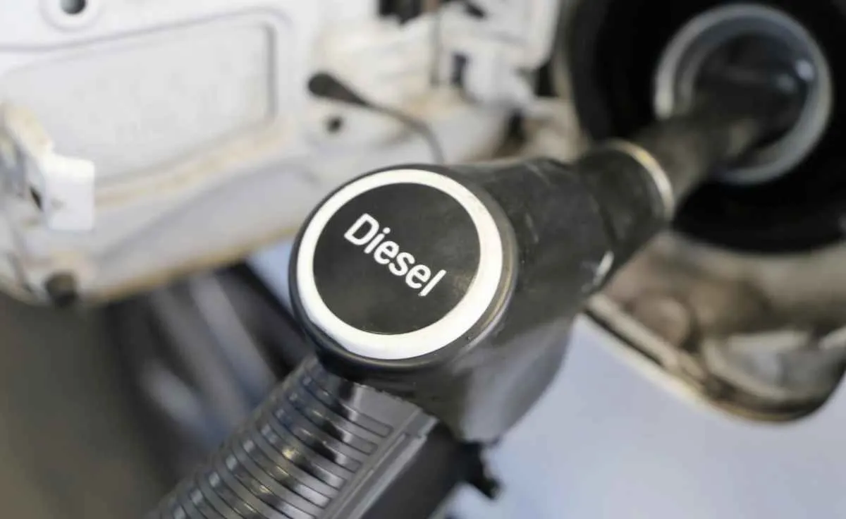 Diesel comum registra alta de 0,32% no início de outubro