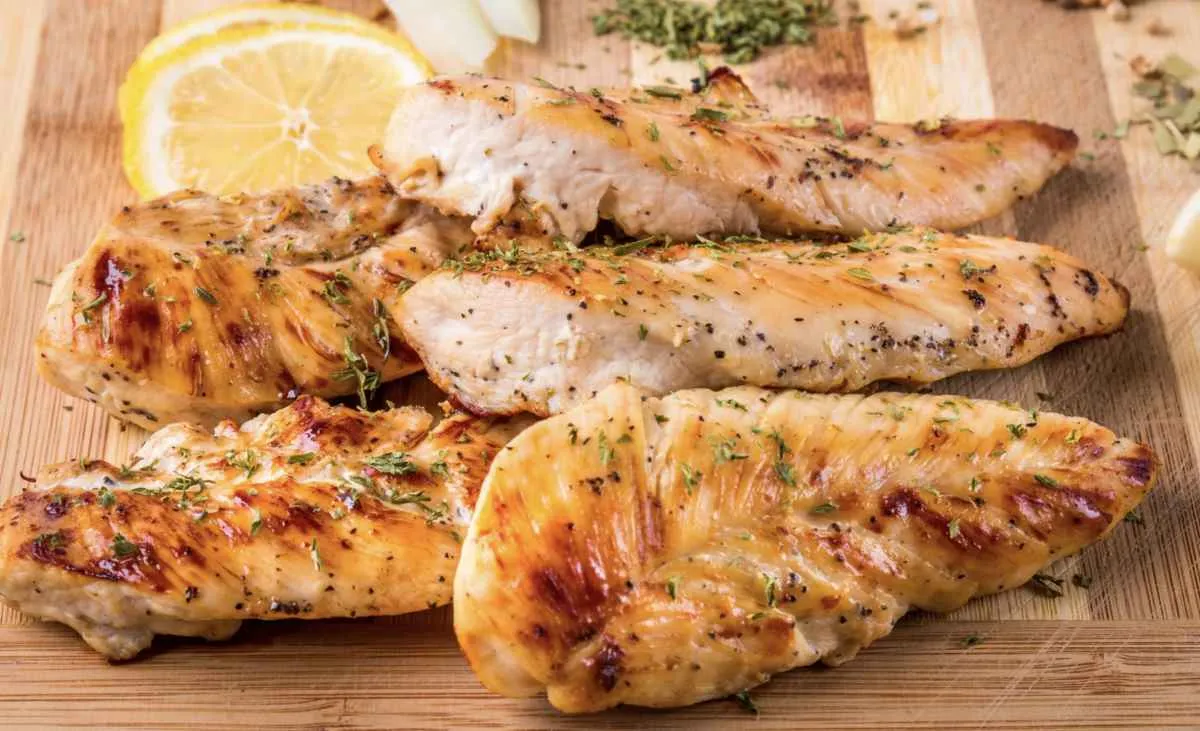 Exportações de carne de frango atingem 480 mil toneladas em setembro