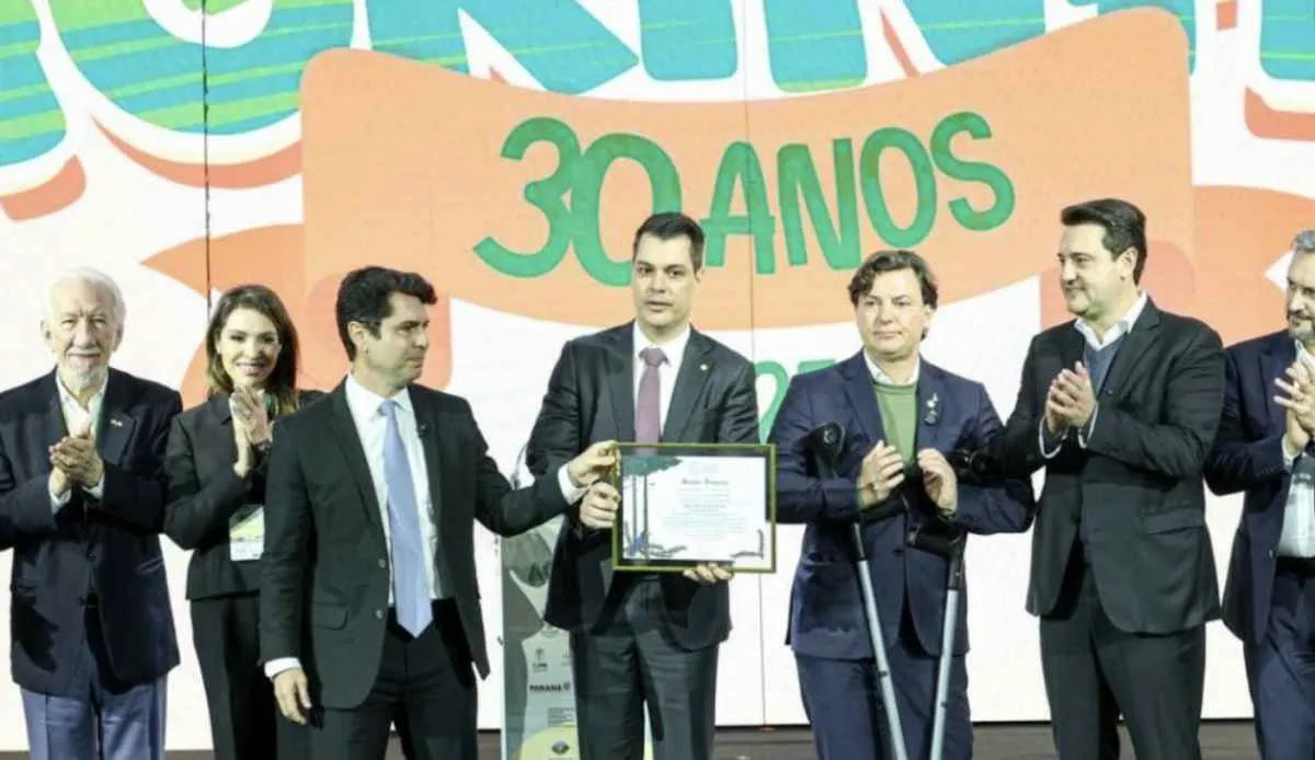 Alep homenageia Sistema FAEP pelos 30 anos do Programa Agrinho