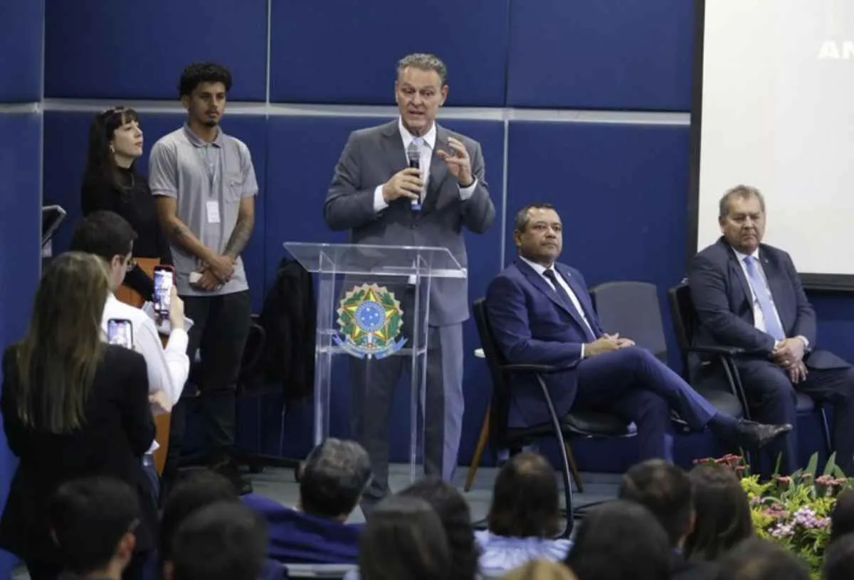 Fávaro reforça modernização do Inmet nos 116 anos