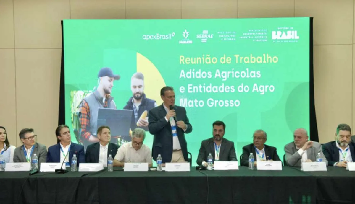 Adidos agrícolas ganham destaque em reunião no MT