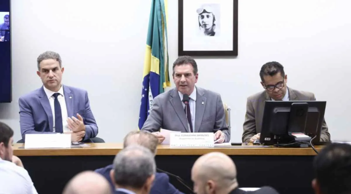 Deputados da FPA cobram do governo medidas urgentes para conter crise no setor leiteiro