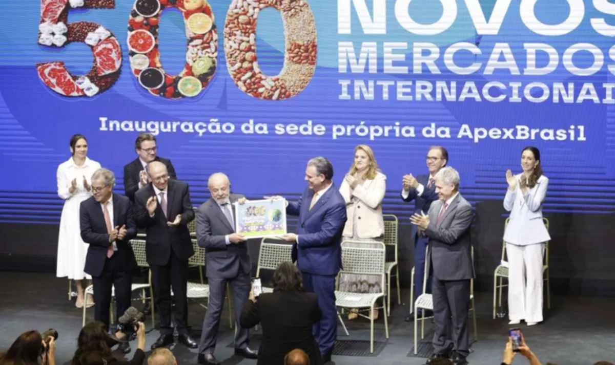 Brasil celebra abertura de mais de 500 mercados para o agro