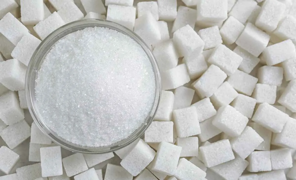 Mercado de açúcar recua com negócios travados no fim de ano