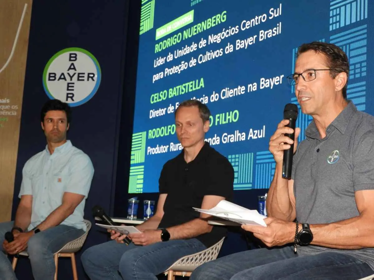 Em bate-papo com jornalistas, Bayer apresenta novas soluções de proteção