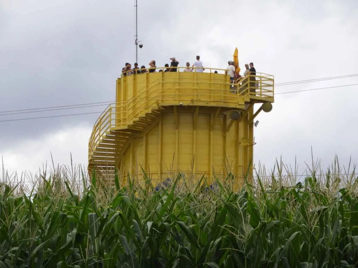 A feira vista do alto