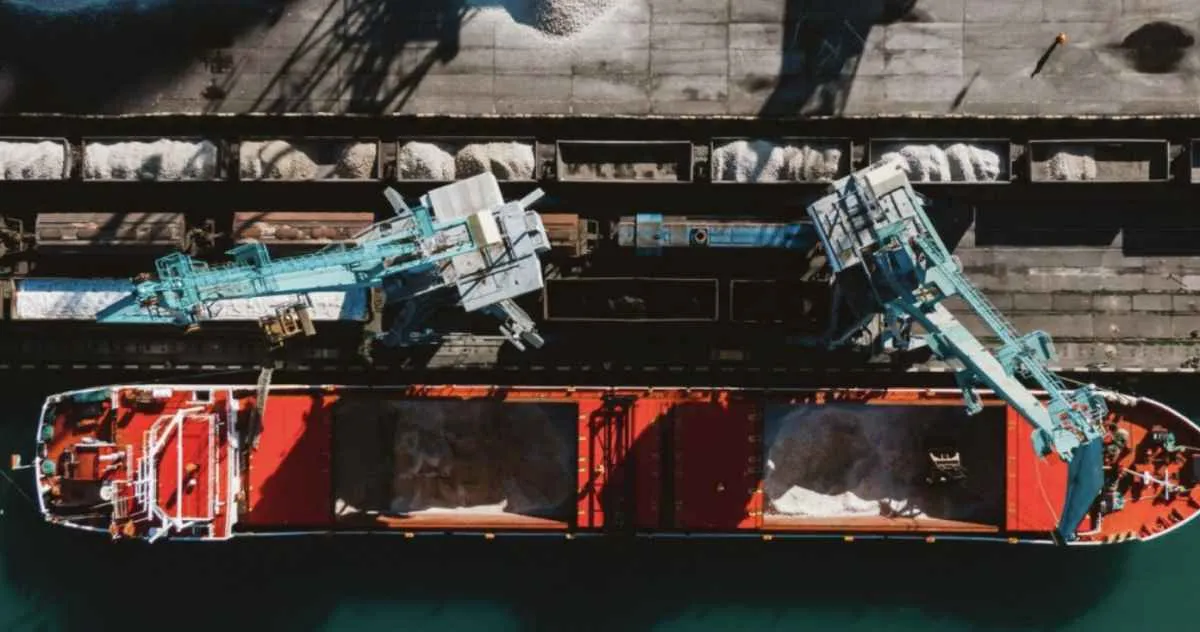 Aprosoja Brasil orienta cautela na compra de fertilizantes