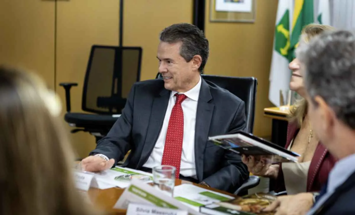 Pesquisa agro ganha destaque em visita do ministro