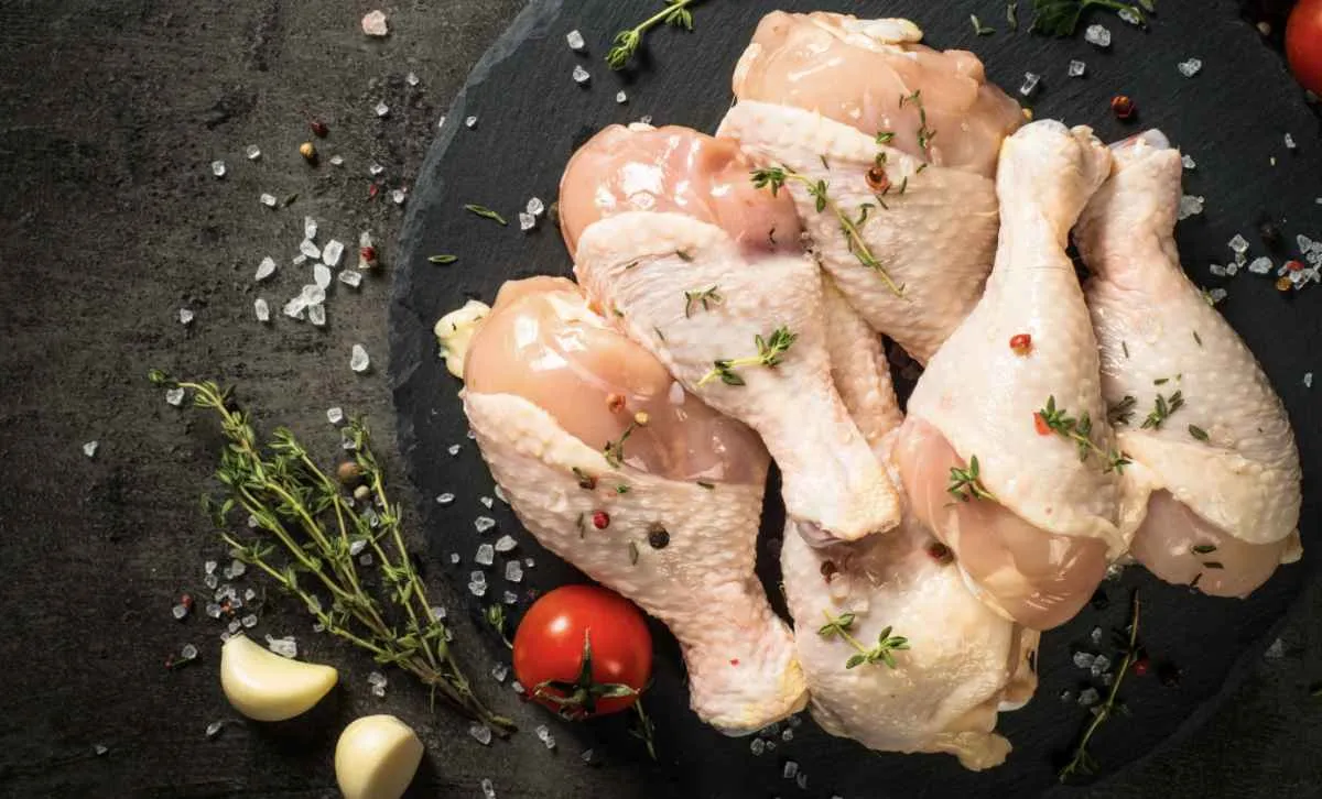 Exportação de frango cresce 6% mesmo com crise no Oriente Médio