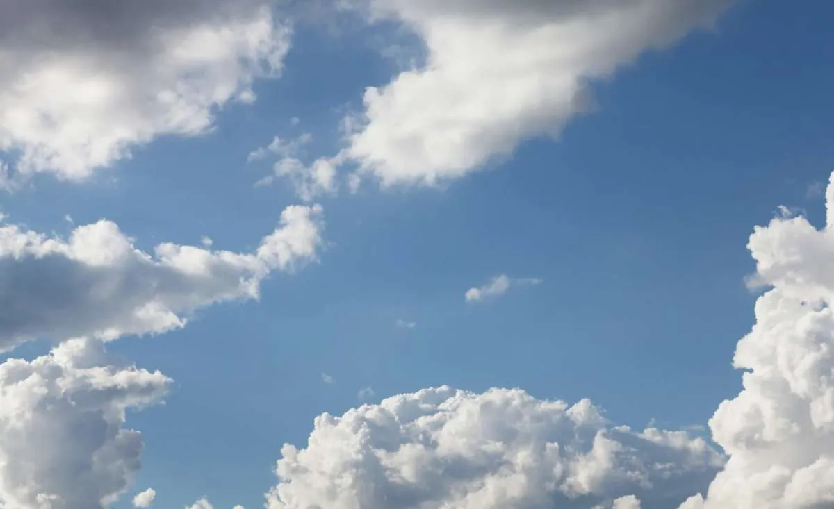 Calor predomina no feriado de Tiradentes no Brasil