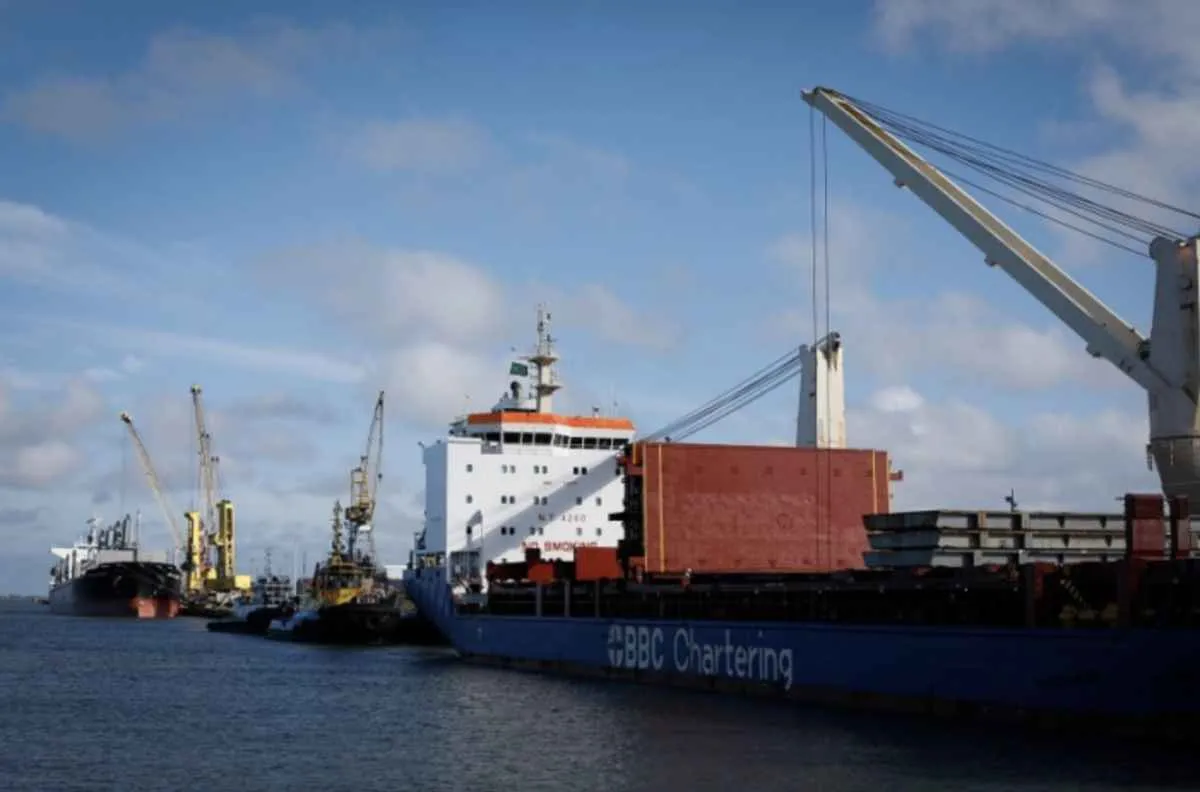 CNA rebate EUA e defende comércio brasileiro