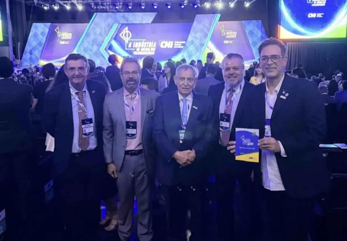 Indústria do tabaco leva pautas estratégicas a Brasília