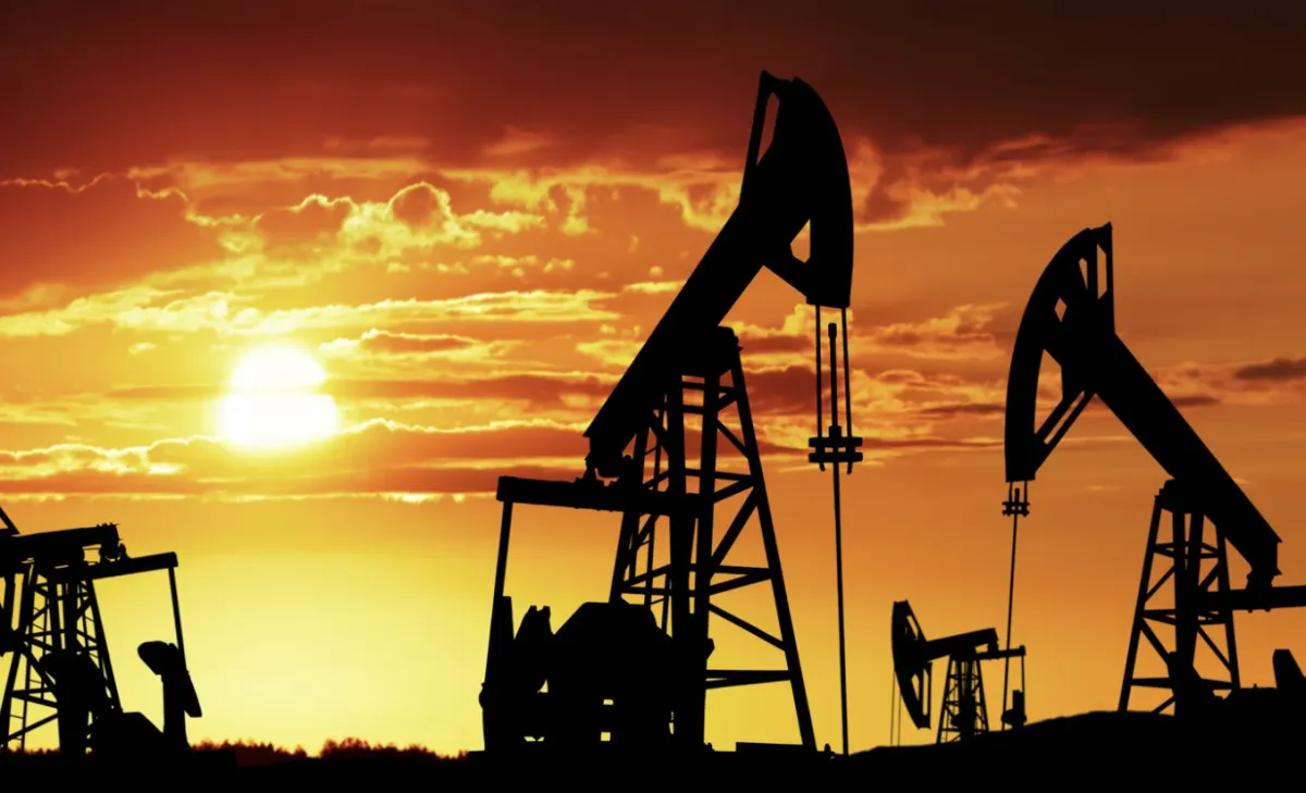 Petróleo despenca 7% com trégua geopolítica no Golfo Pérsico