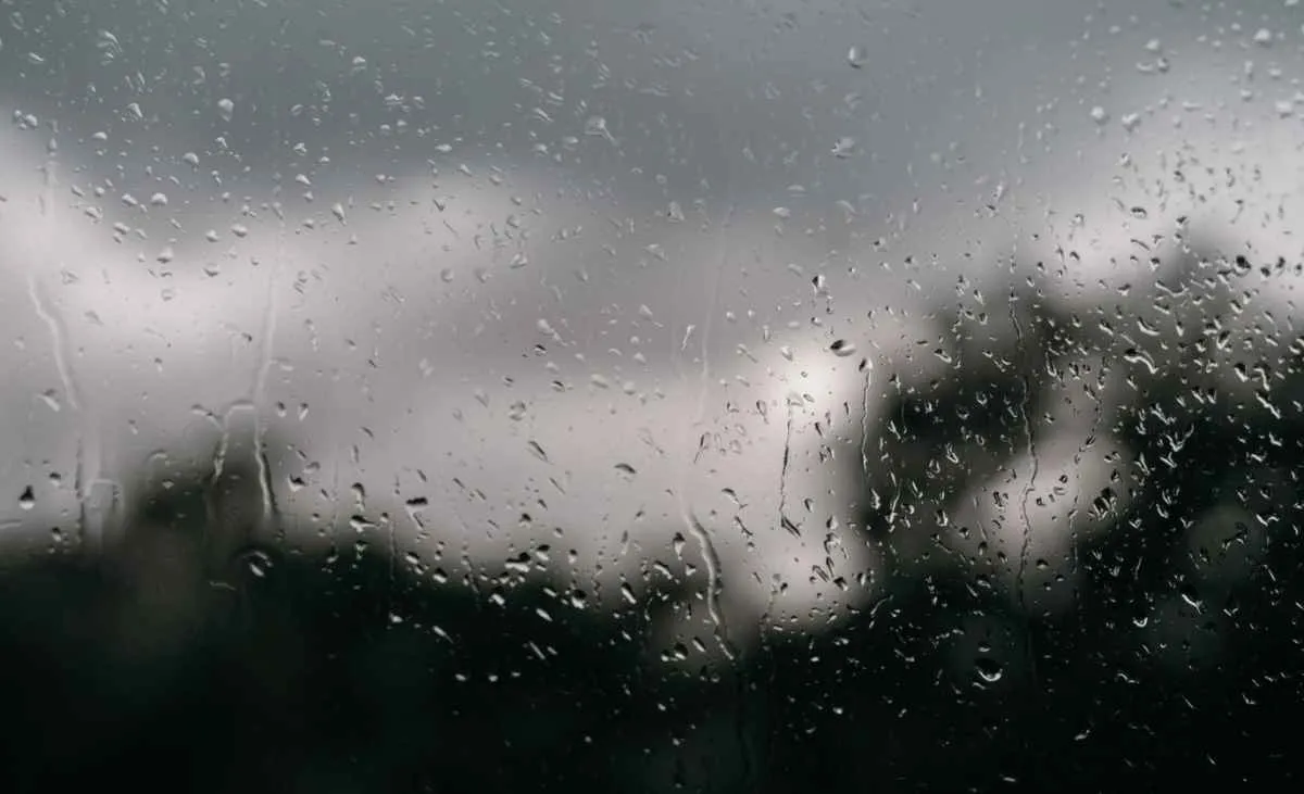 Sexta-feira tem temporais no RS e chuva forte no Nordeste