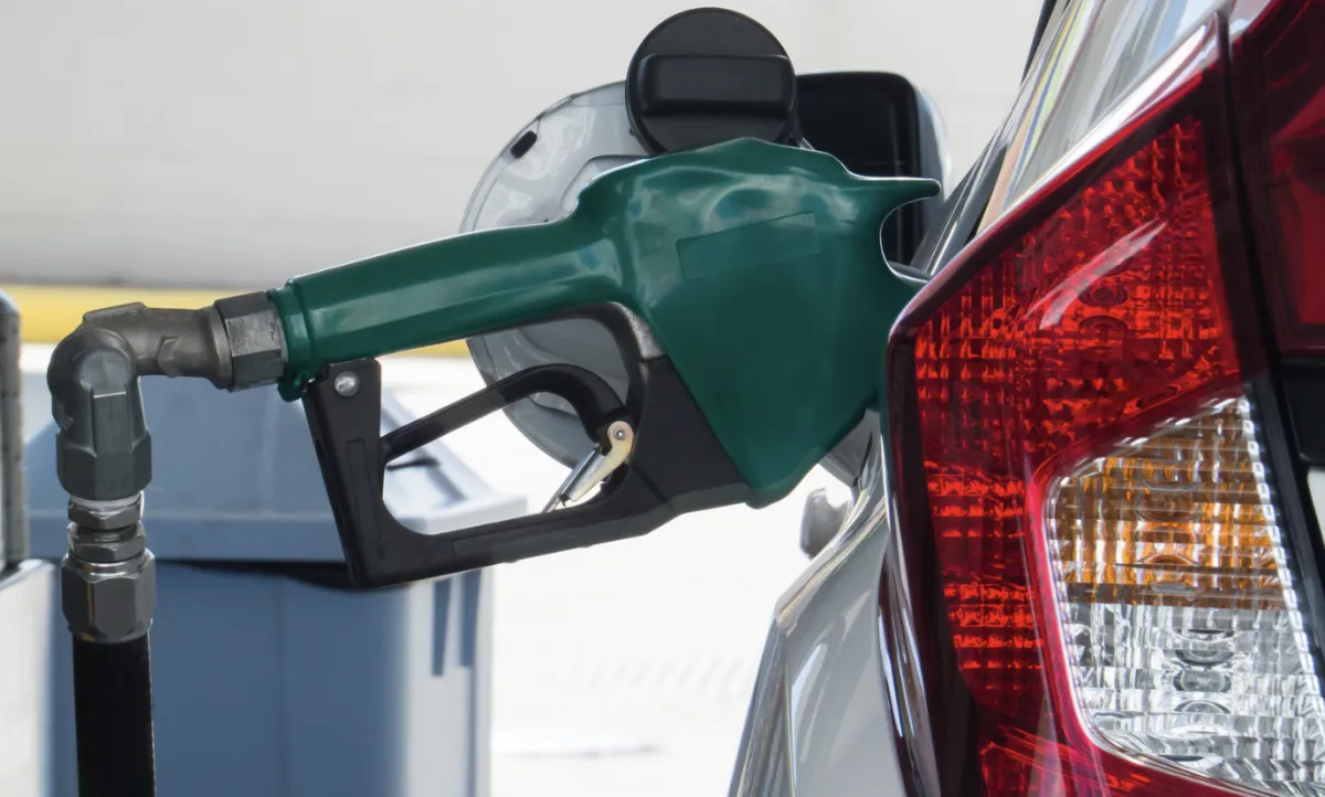 Preços do etanol continuam em queda com oferta alta em SP