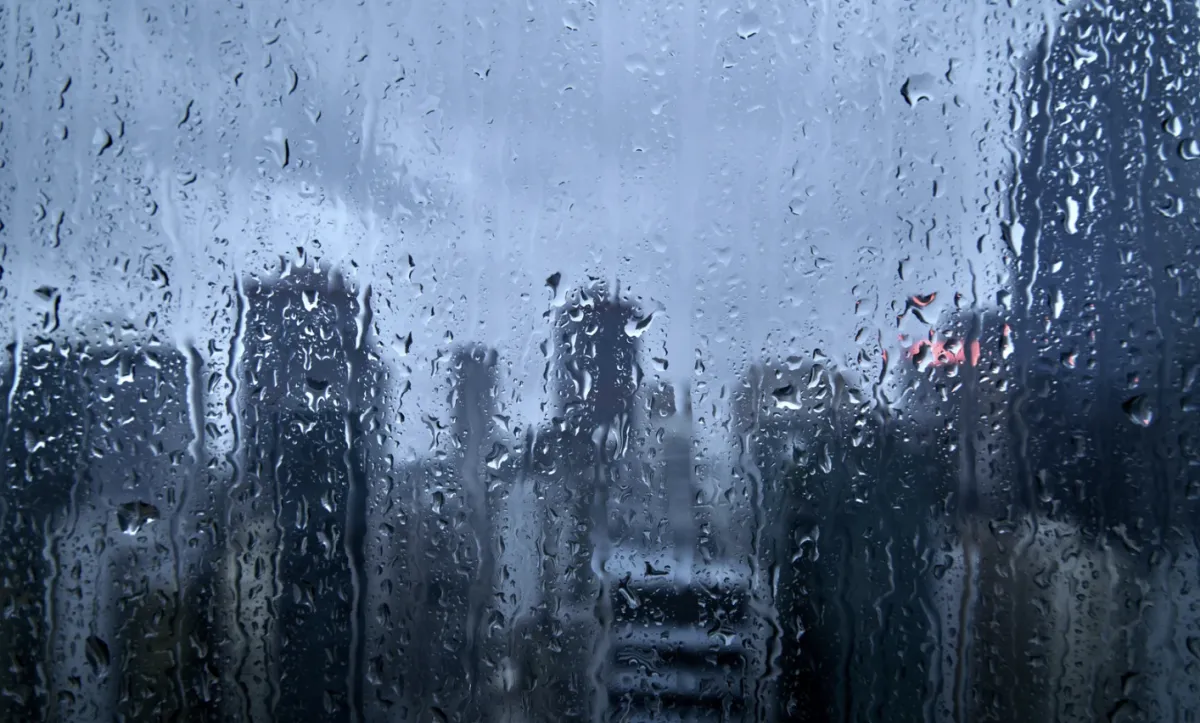 Quarta-feira chega com alerta de temporais no RS e tempo seco no DF