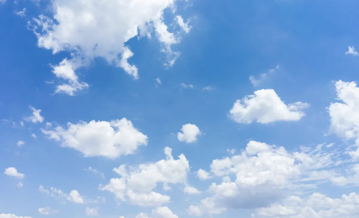 Sexta-feira combina temporais e chuva volumosa no Sul com calor intenso e ar sec