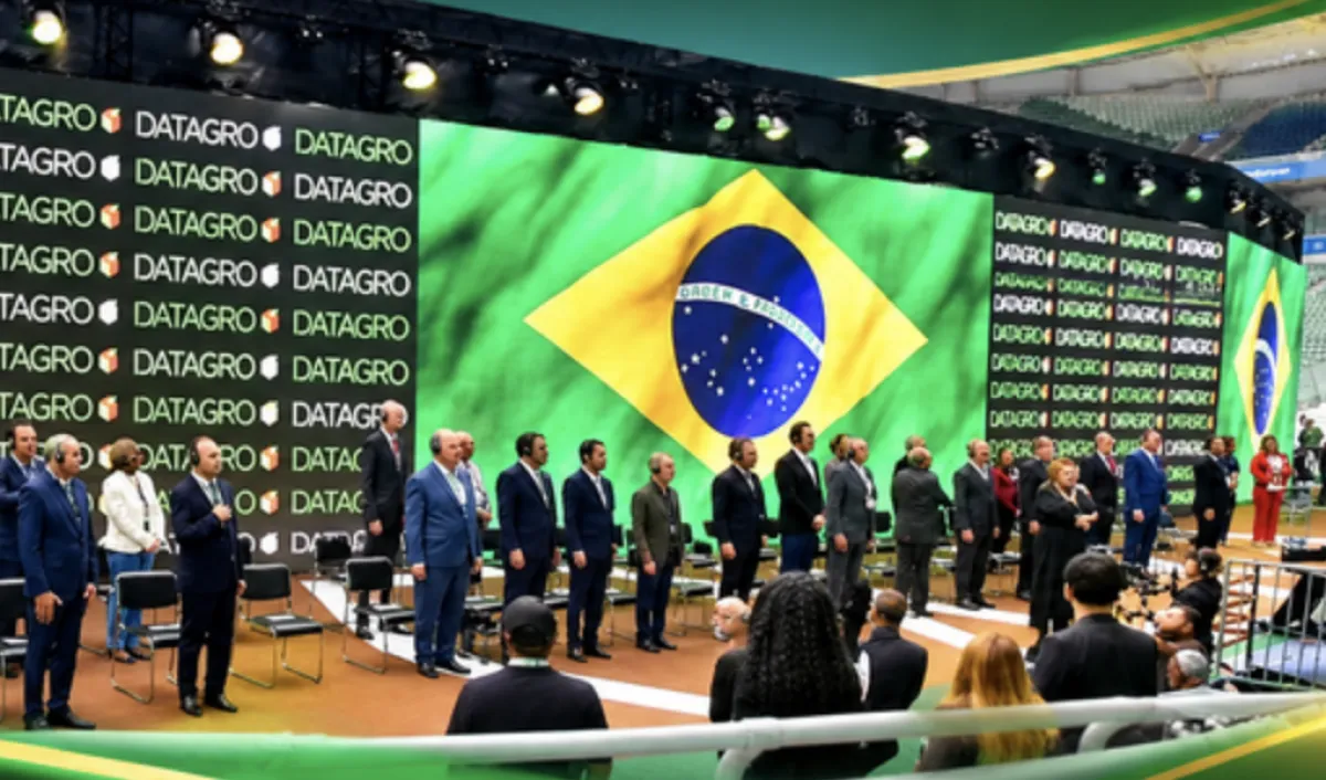 Faesp leva 4 mil agricultores ao GAFFFF para debater o agro