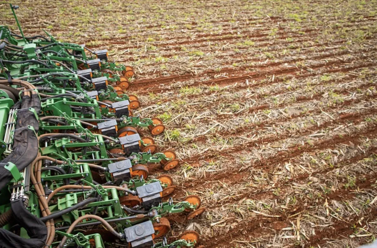Plantio da soja atinge 1,15% em MT e supera safra anterior